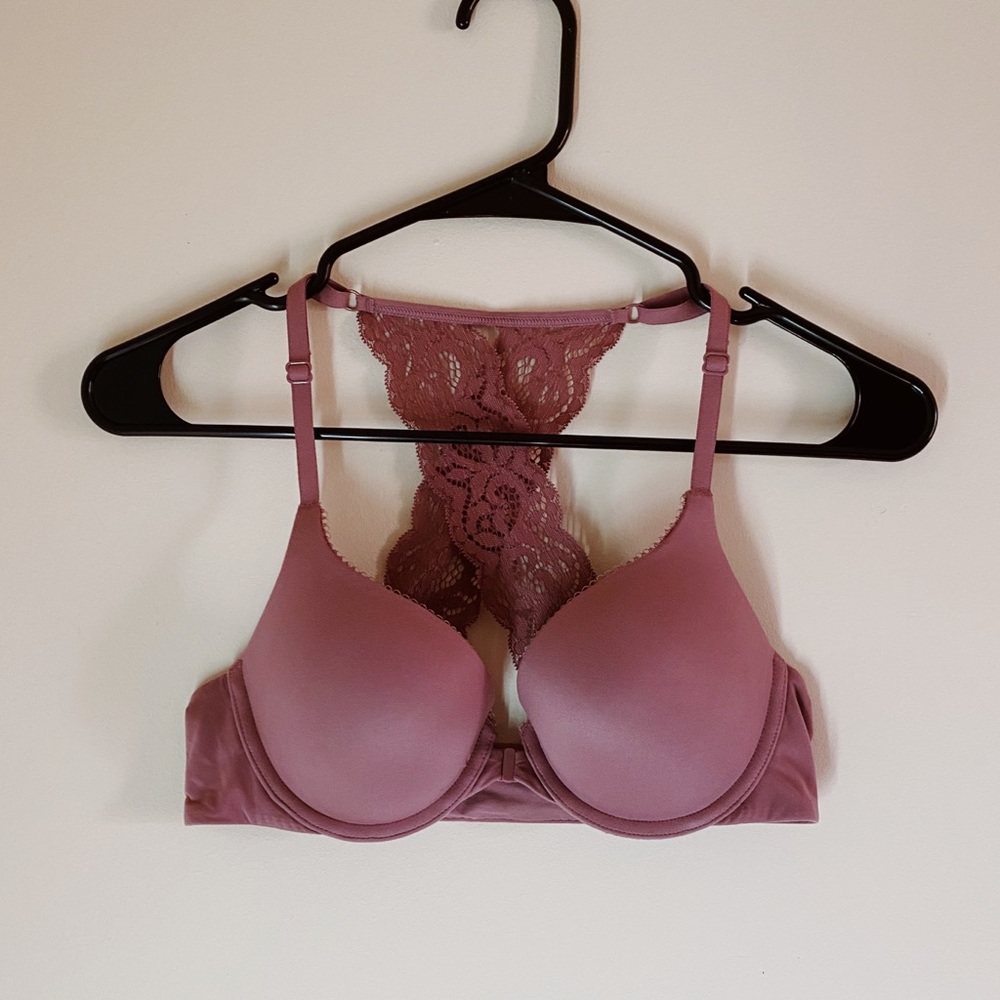 Victoria’s Secret bra 🦋